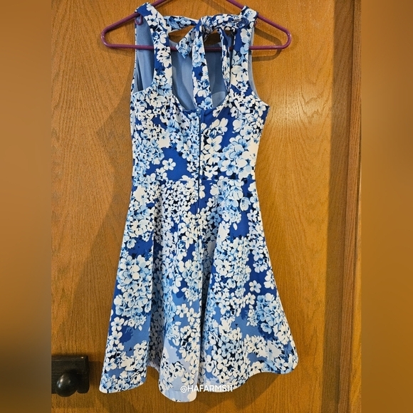 B. Darlin Juniors Blue Flower Dress - Picture 2 of 6